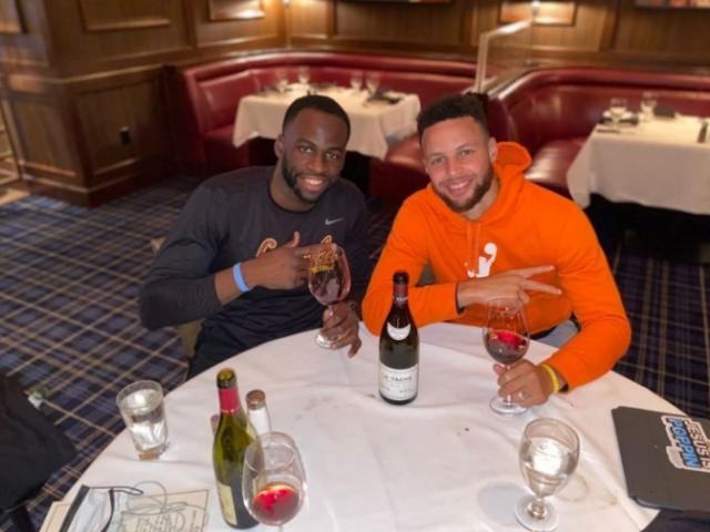 世界杯高清赛事直播软件下载官网-追梦为库里设宴庆祝里程碑 勇士老板豪爽买单结账