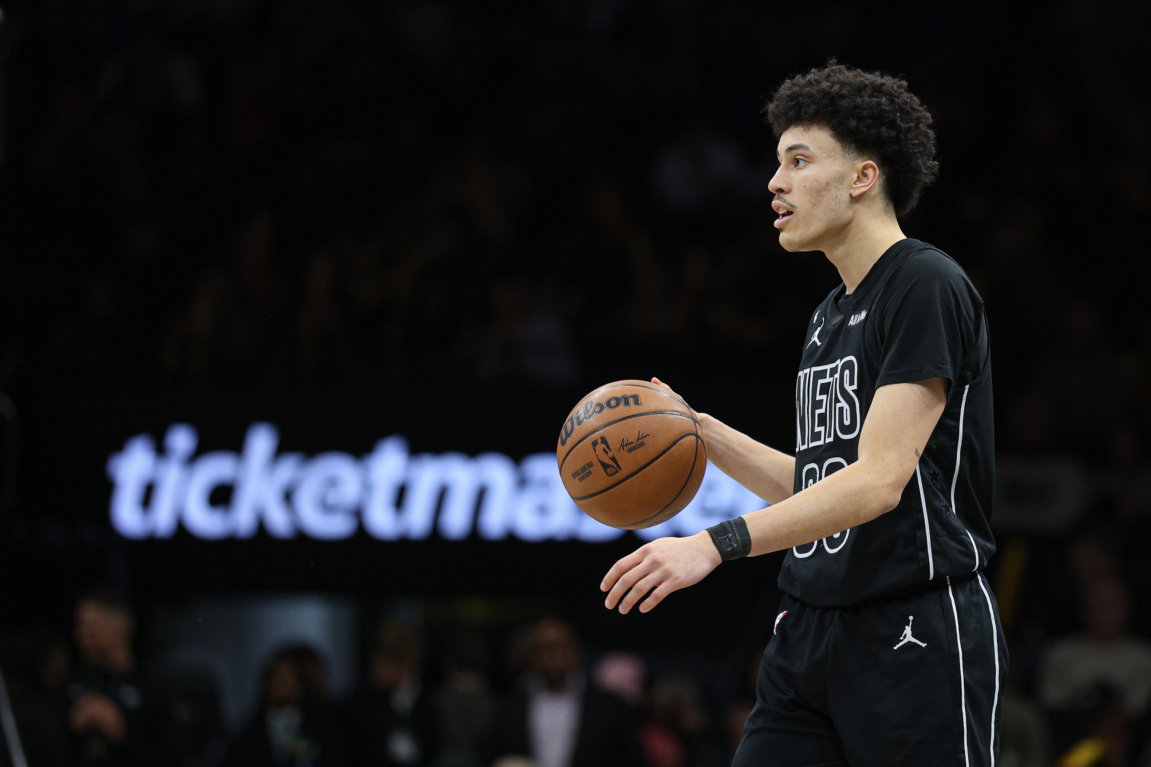 世界杯高清赛事直播软件下载官网-白热化！特拉奥雷外线开炮三分穿针 帮助篮网扳平比分